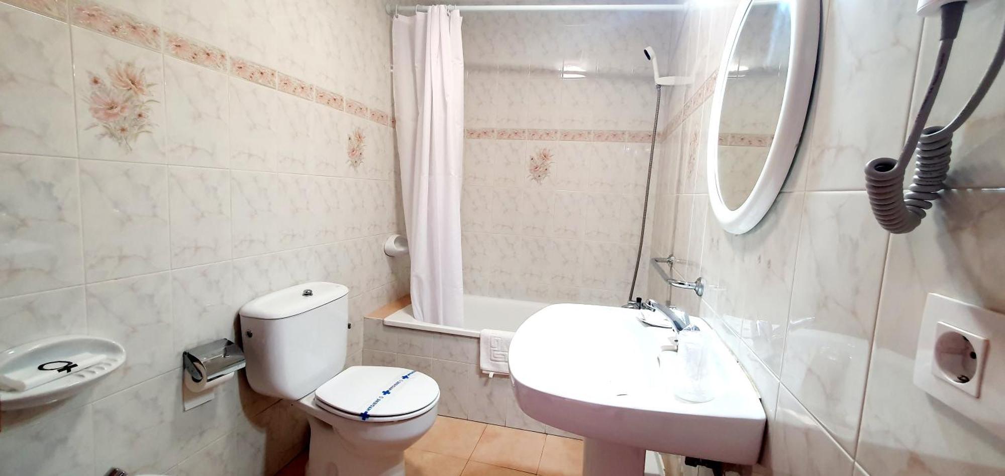 Sidreria La Casa Abajo Ξενοδοχείο La Franca Εξωτερικό φωτογραφία